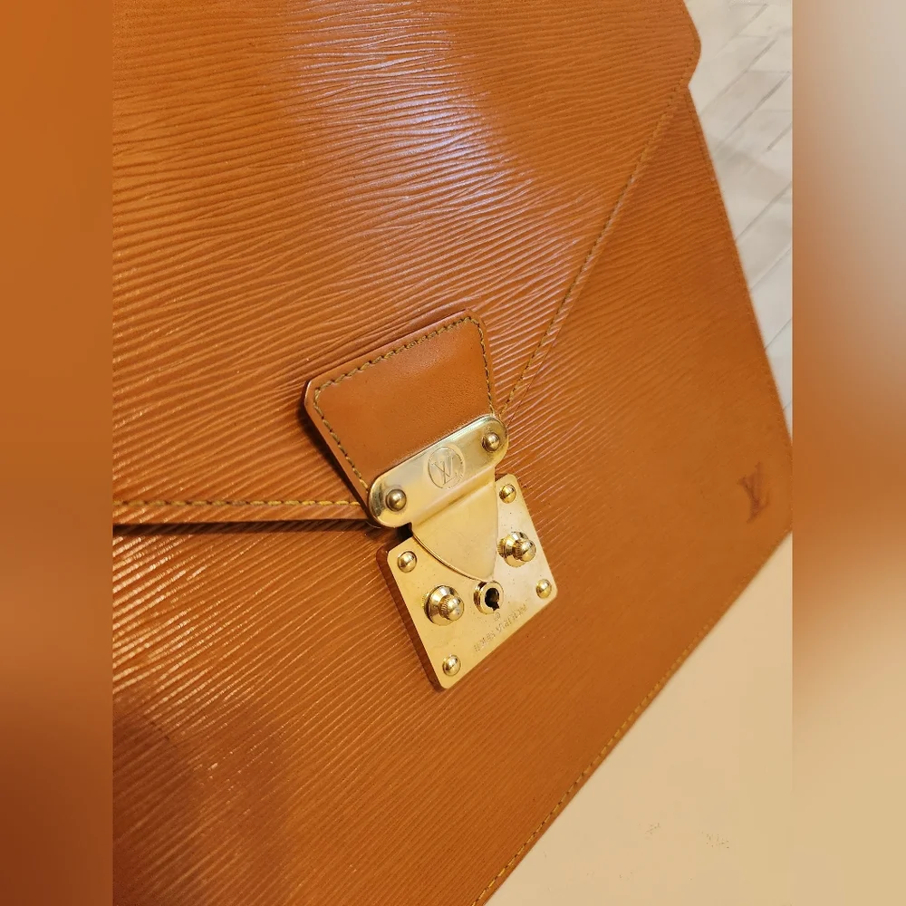 LV Serviette Conseiller Epi Briefcase.Excellent Condition..Minor Callouts! - Picture 3 of 16